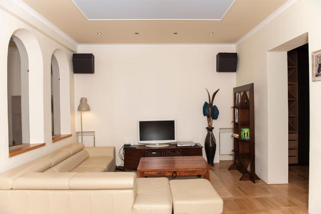 Velky Apartman Apartment Bratislava Luaran gambar